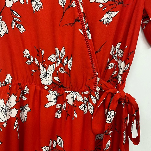 Red wrap dress - Picture 2 of 4